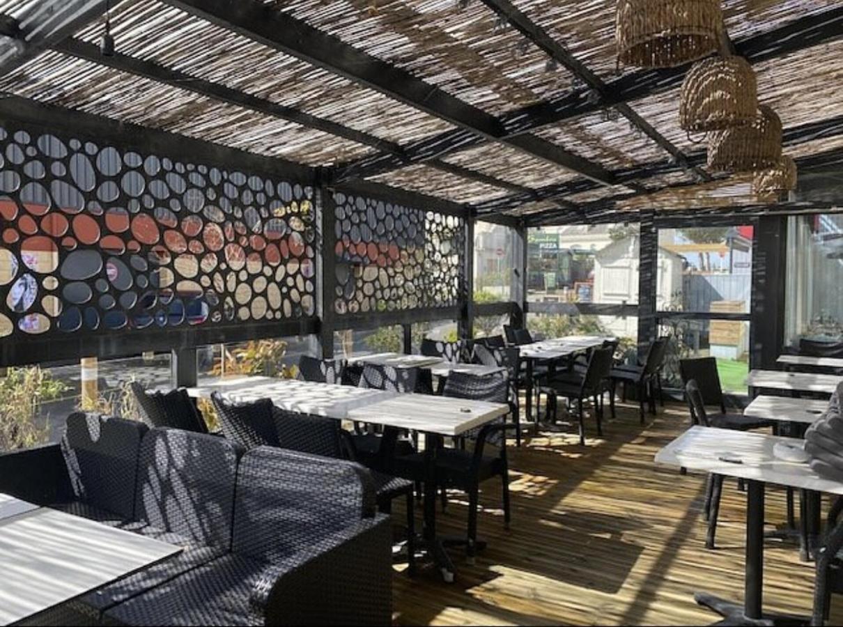 Hotel Des Pins Jullouville-les-Pins Ngoại thất bức ảnh