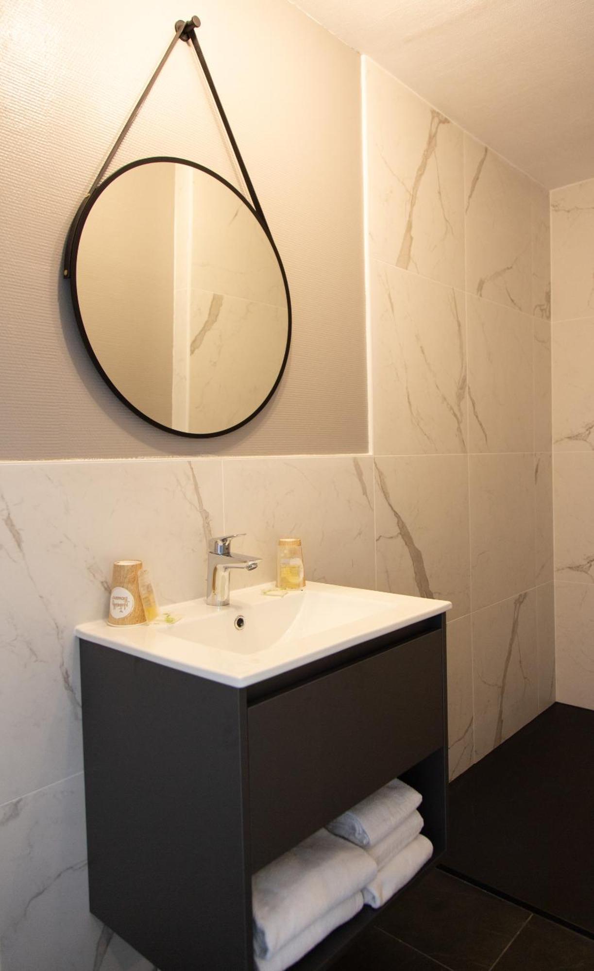 Hotel Des Pins Jullouville-les-Pins Ngoại thất bức ảnh