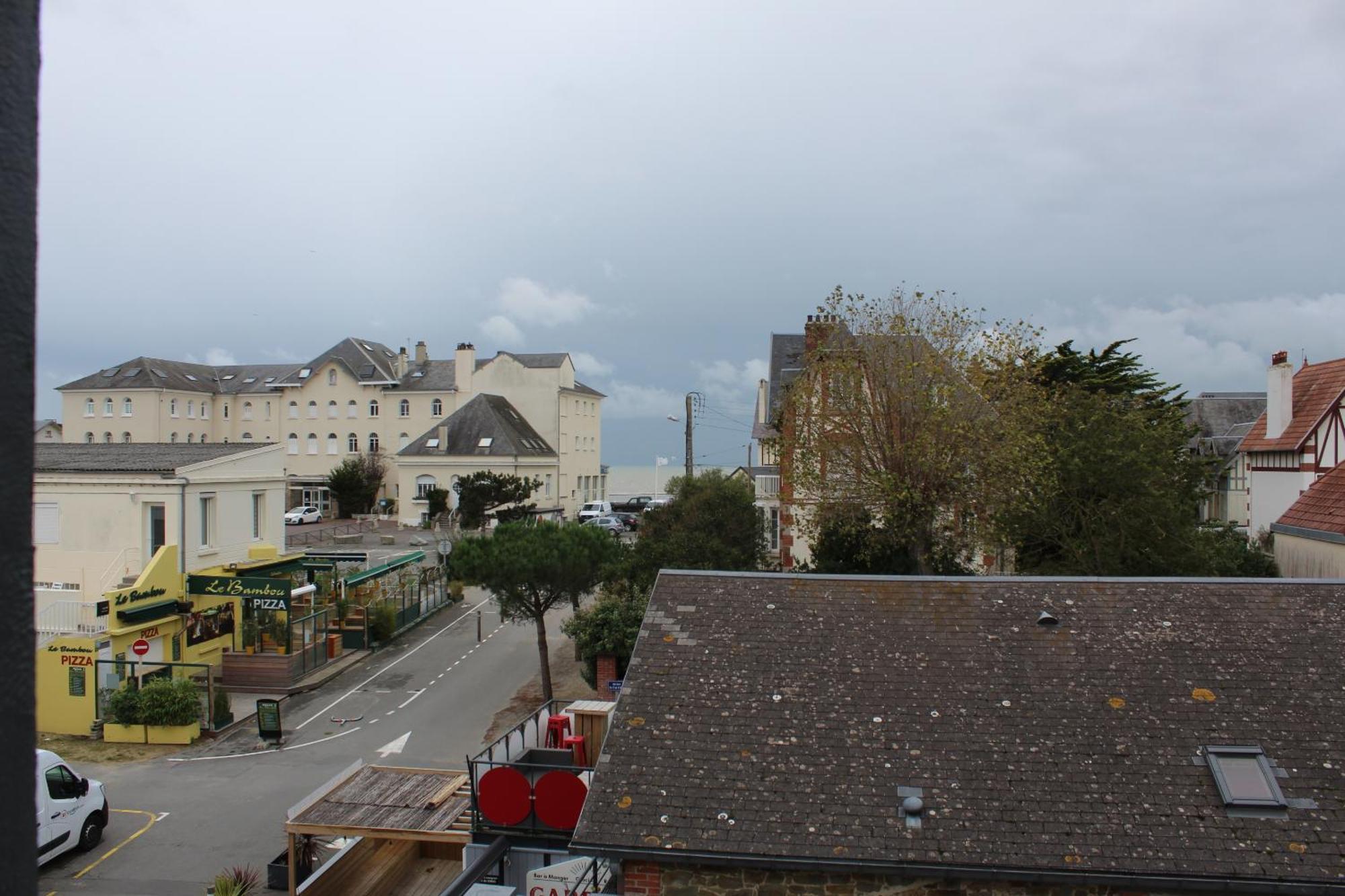 Hotel Des Pins Jullouville-les-Pins Phòng bức ảnh