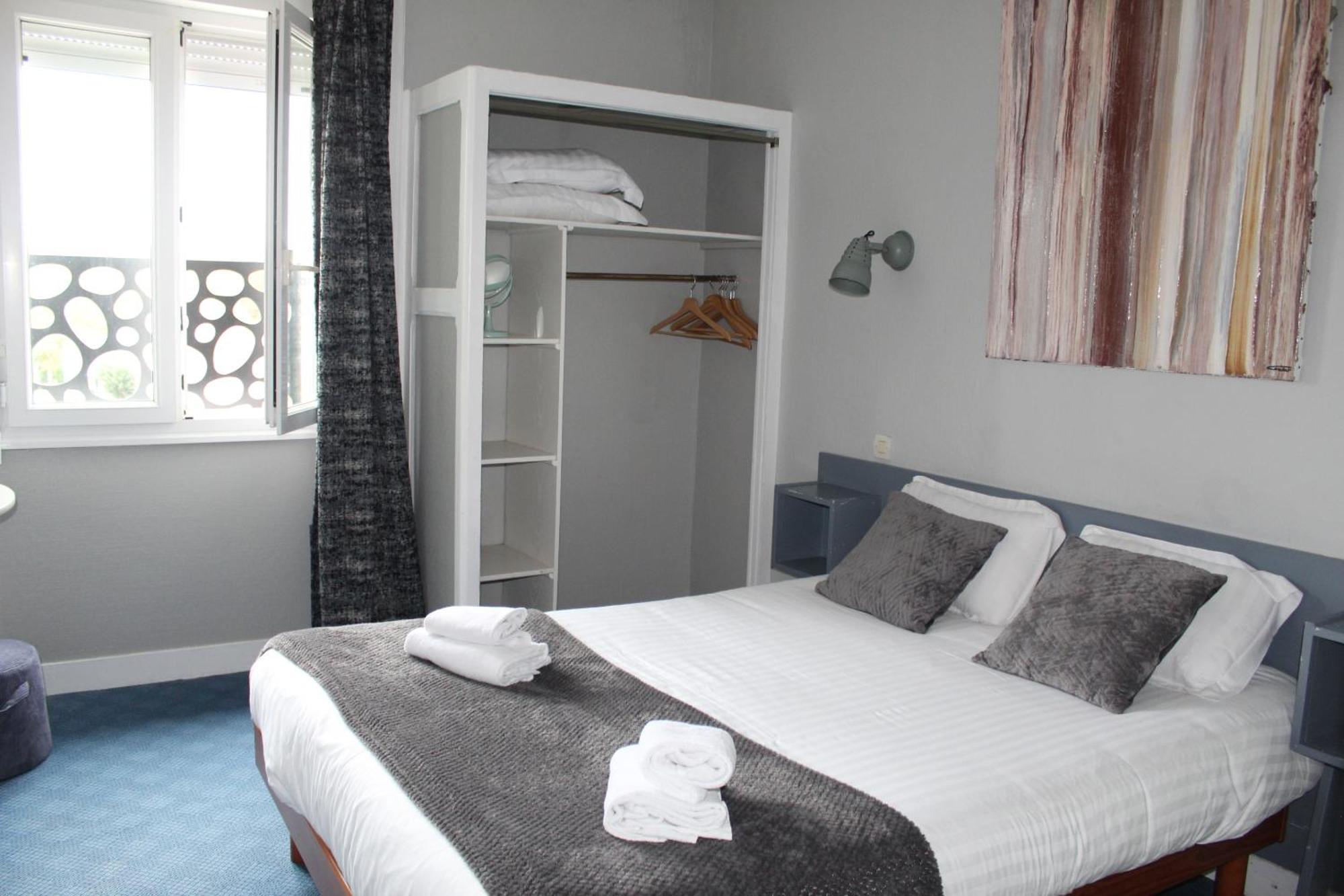 Hotel Des Pins Jullouville-les-Pins Phòng bức ảnh