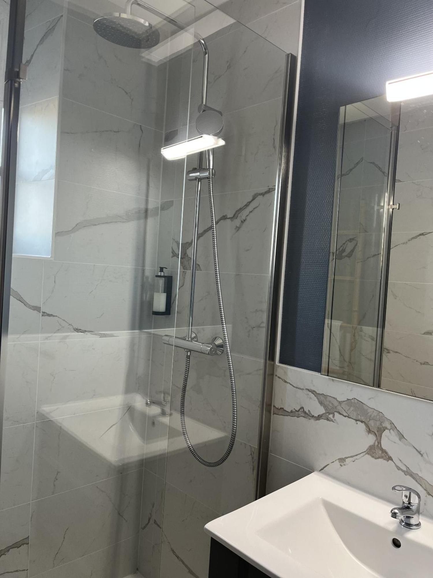 Hotel Des Pins Jullouville-les-Pins Phòng bức ảnh