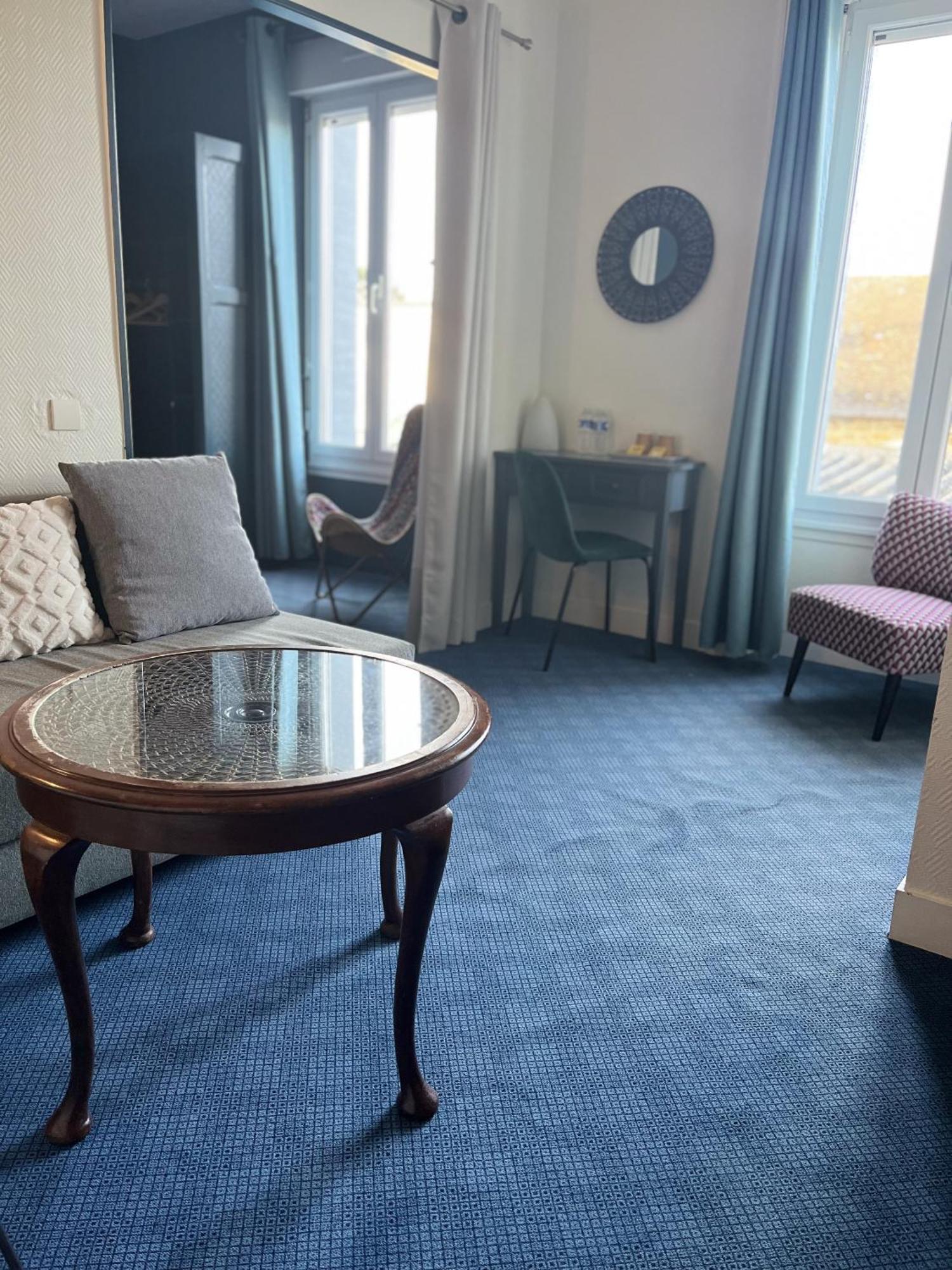 Hotel Des Pins Jullouville-les-Pins Phòng bức ảnh